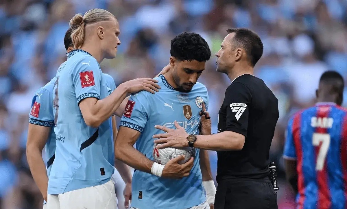 开云体育客户端-中超赛程吃紧，切尔西国际比赛日内部沟通，质疑声仍在，赛季目标并未改变的简单介绍