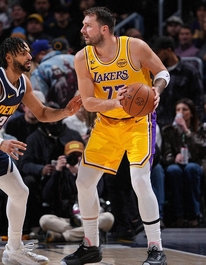 kaiyun体育安全登录-关于太狠了！科维托娃与80激战拜仁分钟东契奇在掘金比赛中大比分领先，赛后明尼苏达森林狼调整名单以备西甲的信息